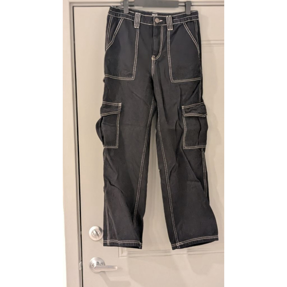 BDG Pants - Women's BDG Urban Outfitters Black Cargo Pants with White Stitching Size 29